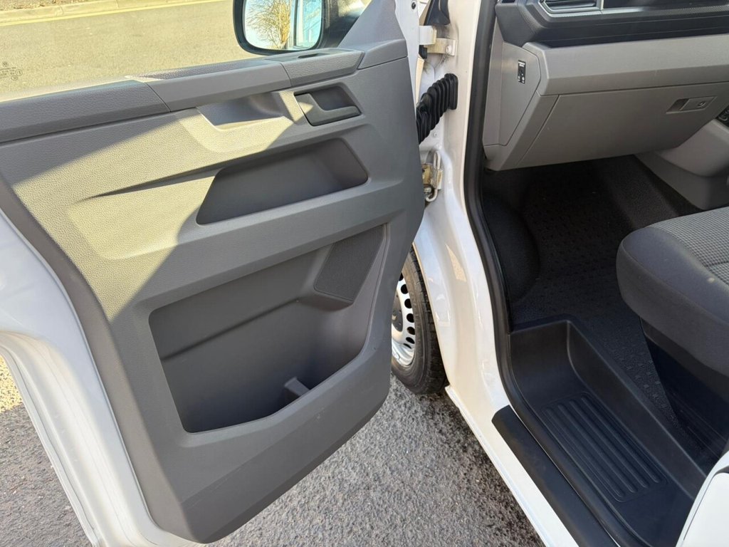 Used Volkswagen Transporter 2021 for sale - 77692561: Photo 14