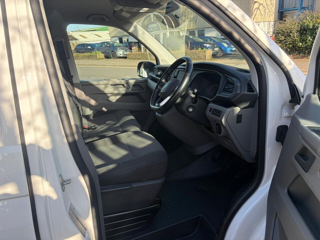 Used Volkswagen Transporter 2021 for sale - 77692561: Photo 2