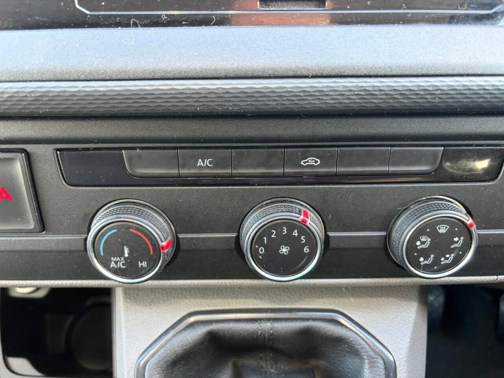 Used Volkswagen Transporter 2021 for sale - 77692561: Photo 4