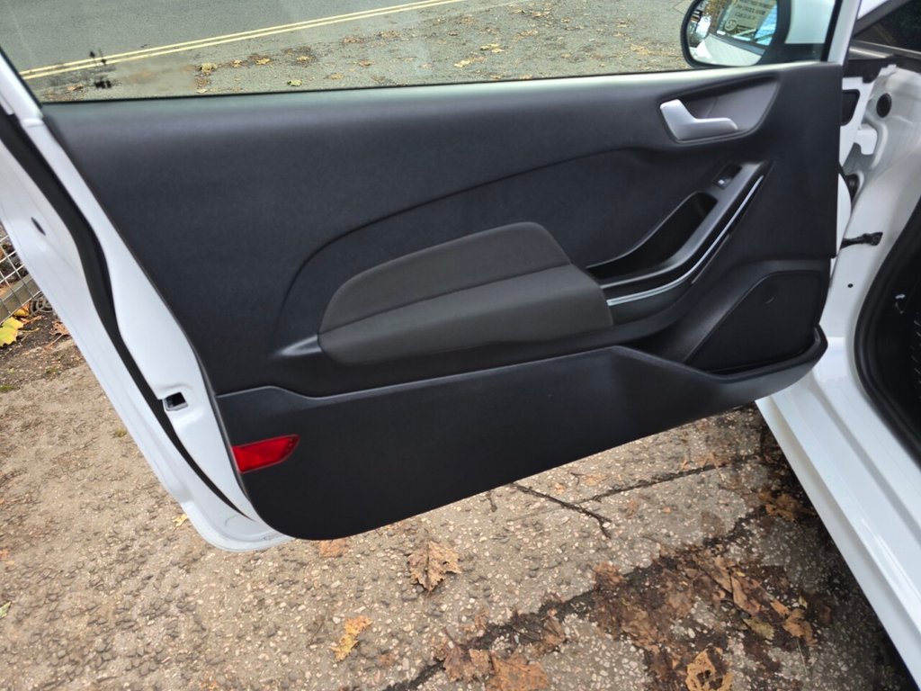 Used Ford Fiesta Van 2022 for sale - 76356812: Photo 16