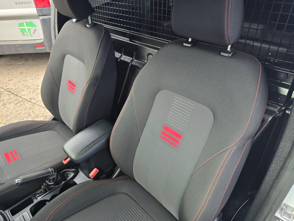 Used Ford Fiesta Van 2022 for sale - 76356812: Photo 19