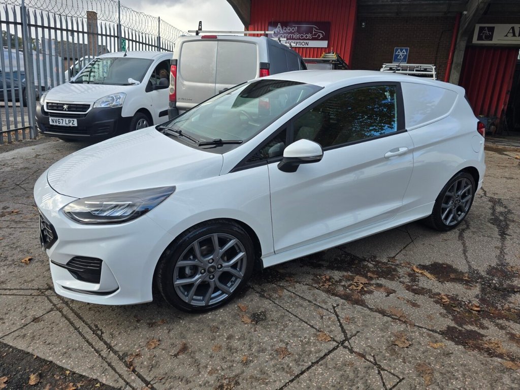 Used Ford Fiesta Van 2022 for sale - 76356812: Photo 8
