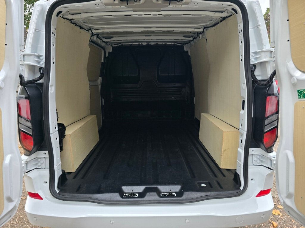 Used Ford Transit Custom 2024 for sale - 76304327: Photo 3