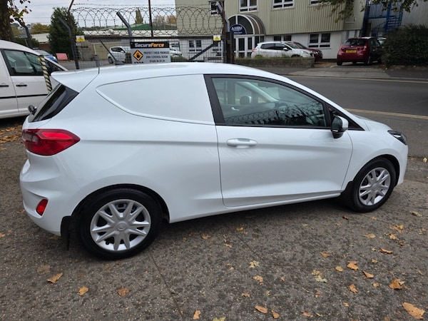 Used Ford Fiesta 2020 for sale - 76291675: Photo 11