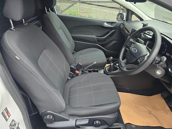 Used Ford Fiesta 2020 for sale - 76291675: Photo 2