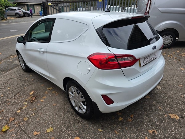 Used Ford Fiesta 2020 for sale - 76291675: Photo 4