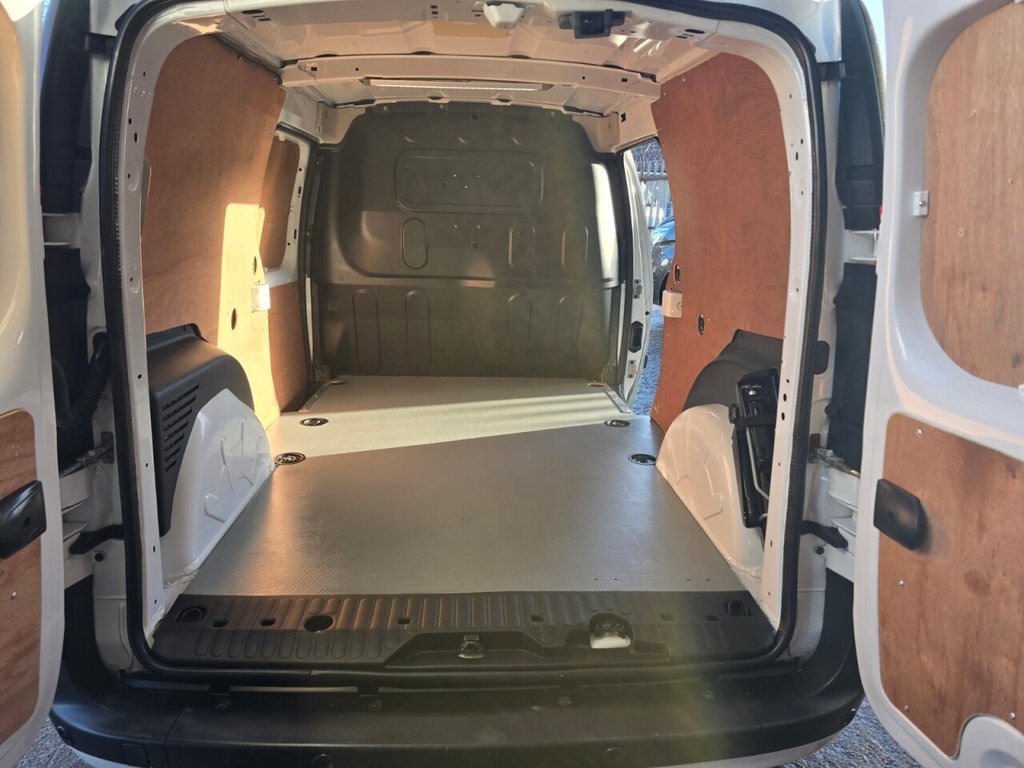 Used Renault Kangoo 2020 for sale - 77546854: Photo 3