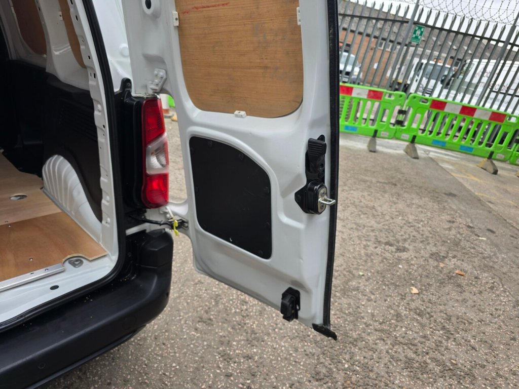 Used Peugeot Partner 2021 for sale - 76118923: Photo 16