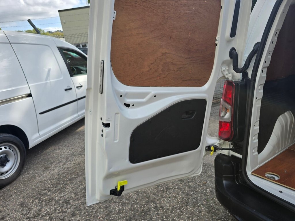 Used Peugeot Partner 2020 for sale - 76118523: Photo 11