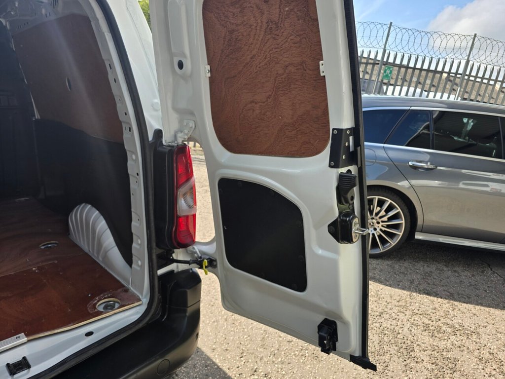 Used Peugeot Partner 2020 for sale - 76118523: Photo 12