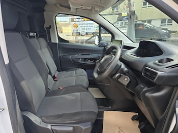 Used Peugeot Partner 2020 for sale - 76118523: Photo 2