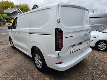 Used Ford Transit Custom 2024 for sale - 77037953: Photo