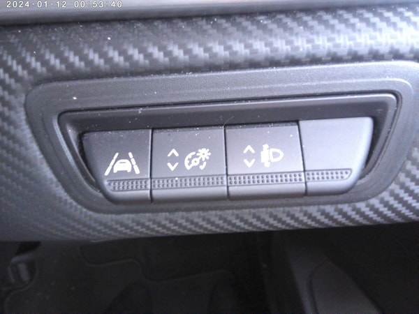 Used Renault Captur 2022 for sale - 73858235: Photo 21