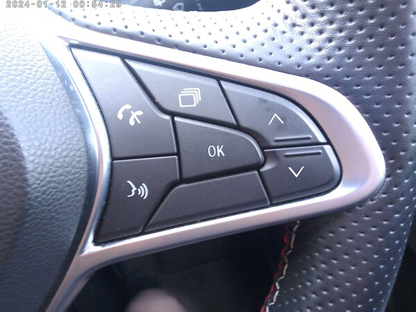 Used Renault Captur 2022 for sale - 73858235: Photo 25