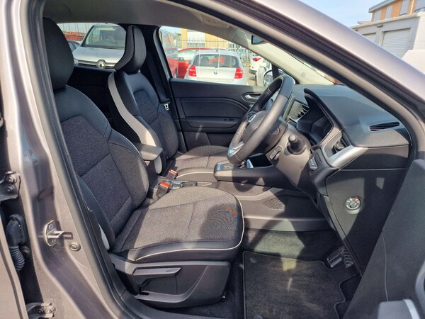 Used Renault Captur 2024 for sale - 74584570: Photo 11