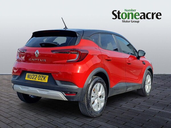 Used Renault Captur 2022 for sale - 74584623: Photo 2
