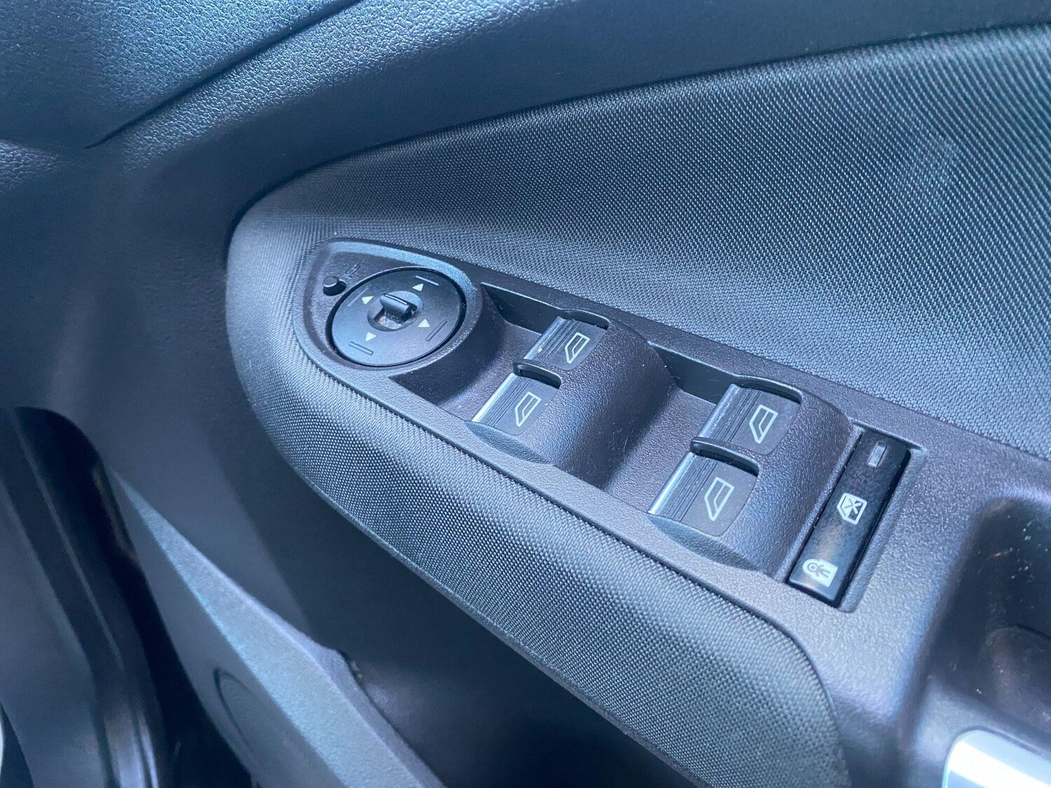 Used Ford C-Max 2017 for sale - 77254801: Photo 12