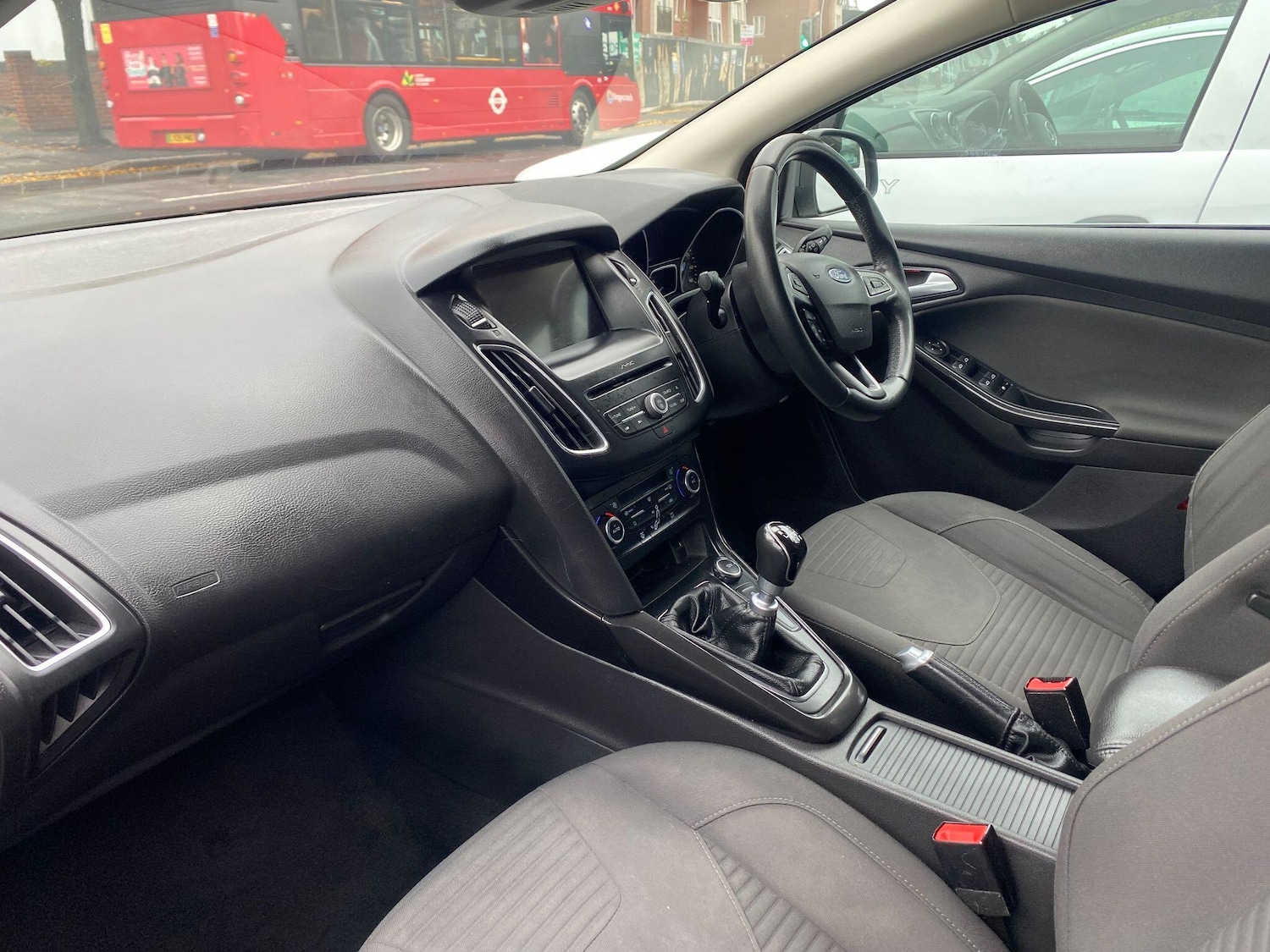Used Ford Focus 2017 for sale - 76360819: Photo 12