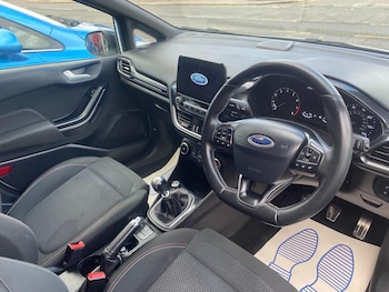Used Ford Fiesta 2018 for sale - 77351582: Photo