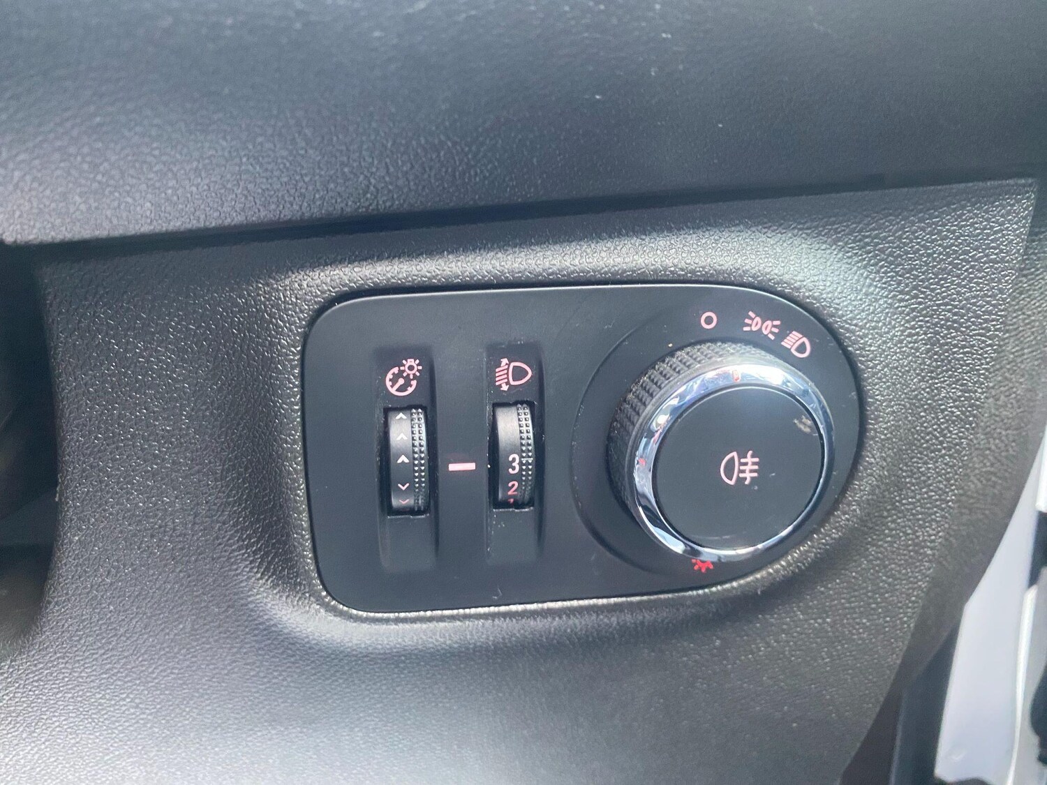 Used Vauxhall ADAM for sale - 77469191: Photo 14