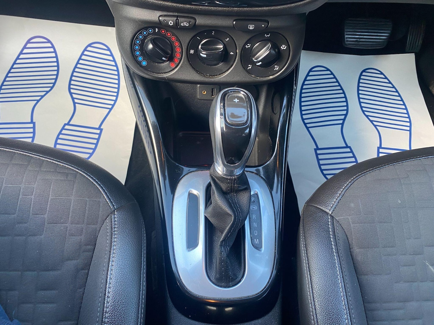 Used Vauxhall Corsa 2015 for sale - 77737708: Photo 8