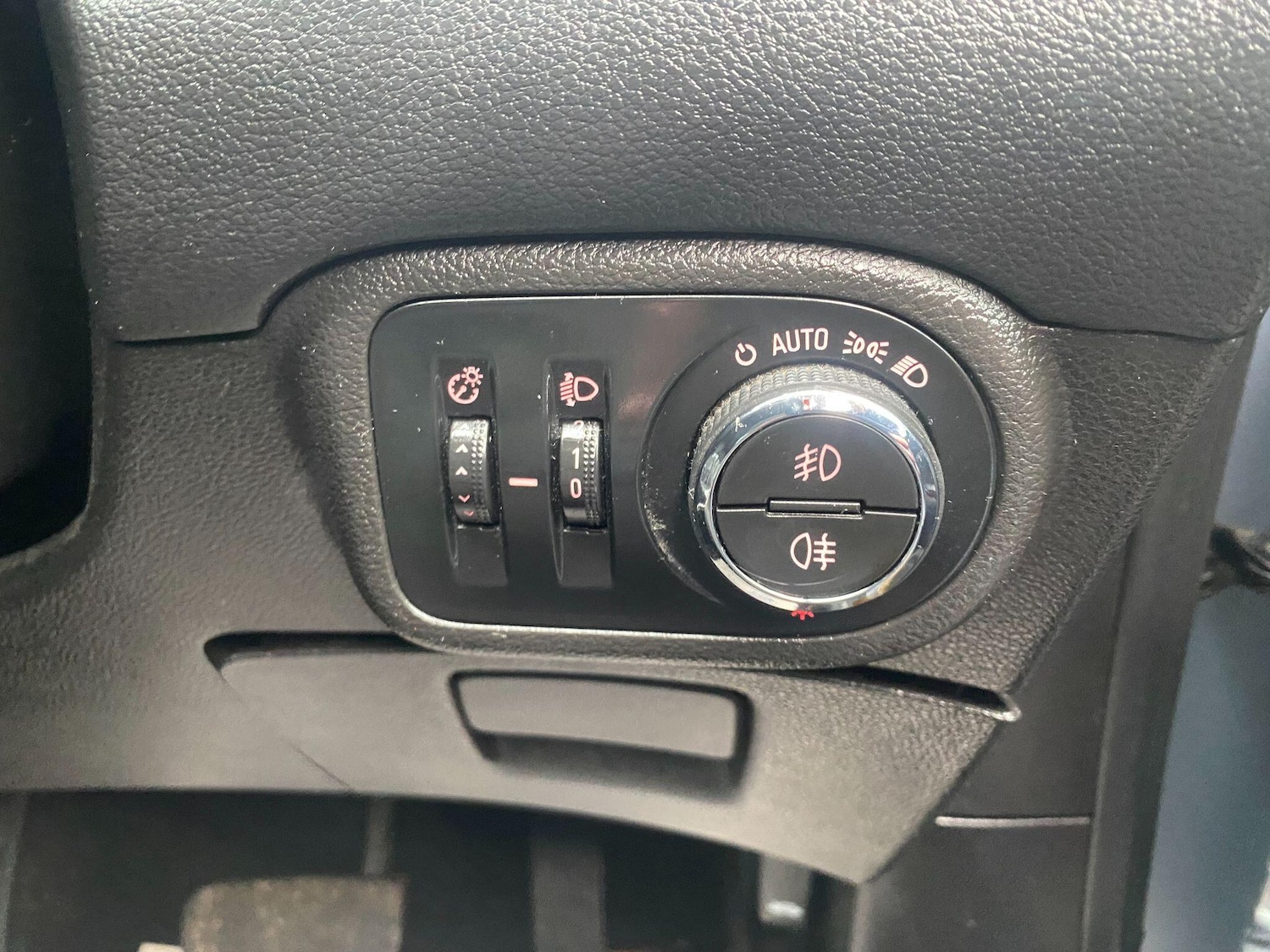 Used Vauxhall Zafira 2016 for sale - 77254802: Photo 11