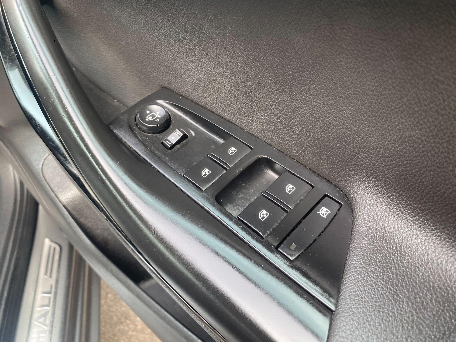 Used Vauxhall Astra for sale - 77970753: Photo 15