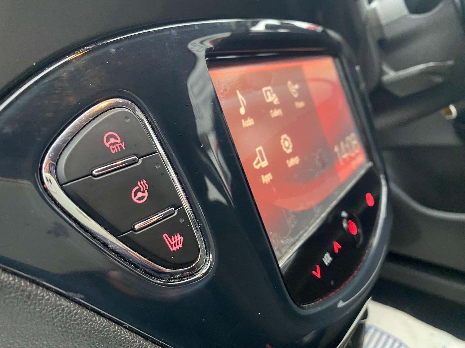 Used Vauxhall Corsa 2015 for sale - 76727332: Photo 15