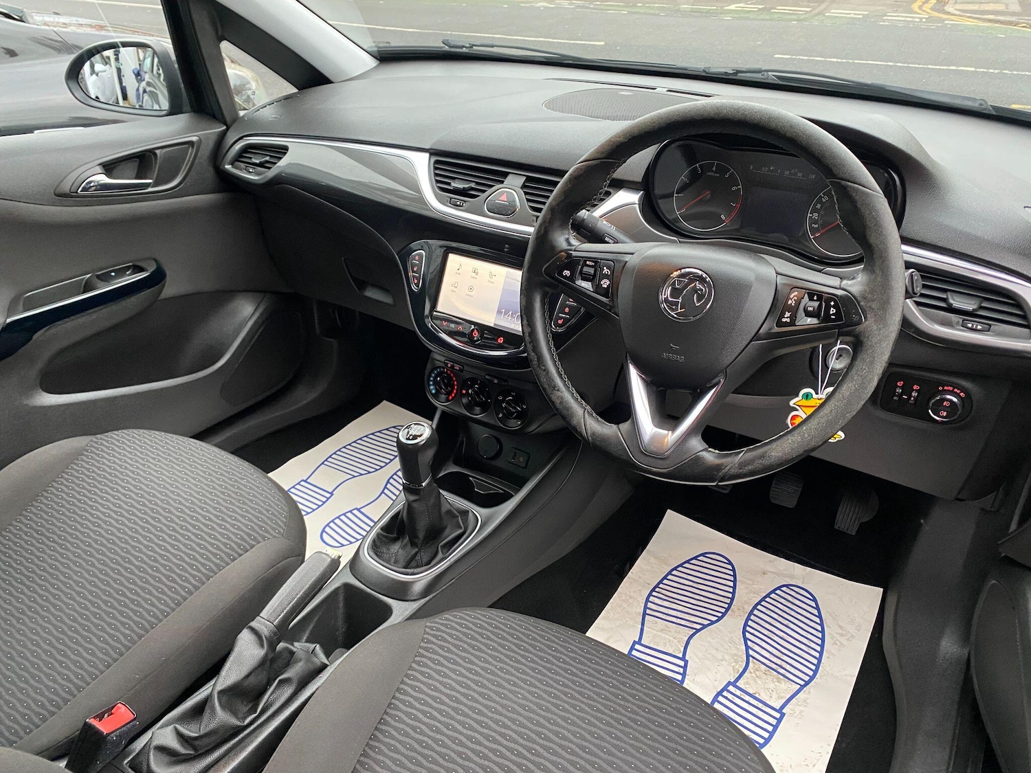 Used Vauxhall Corsa 2015 for sale - 76727332: Photo 3