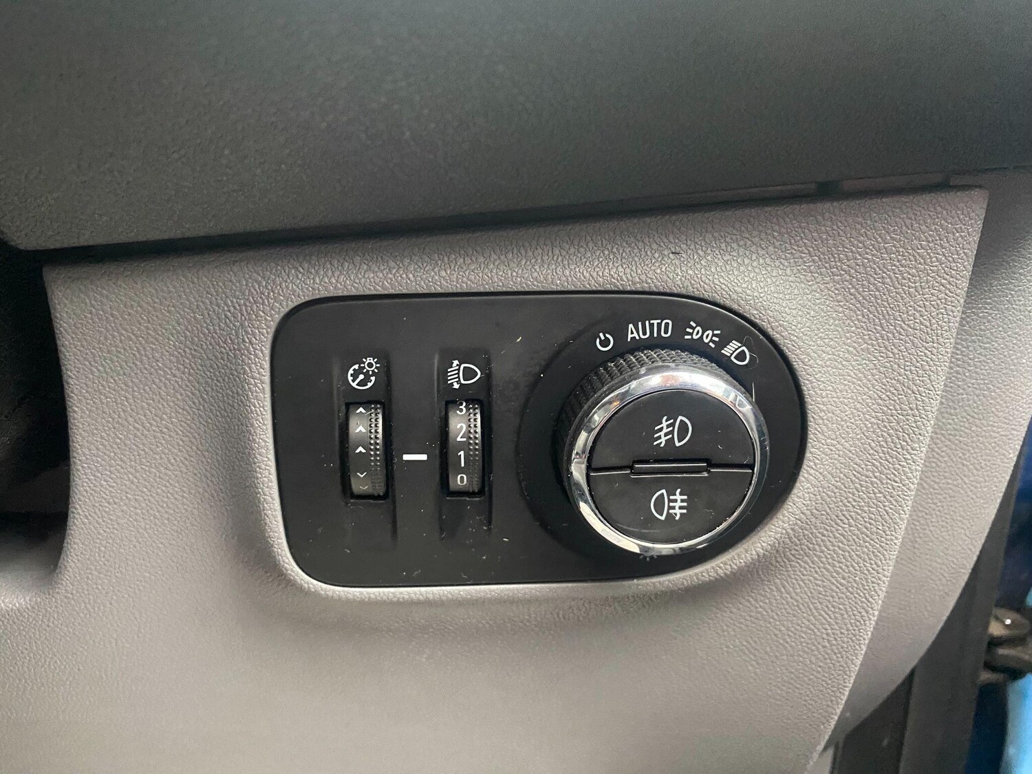 Used Vauxhall Corsa for sale - 77191607: Photo 10