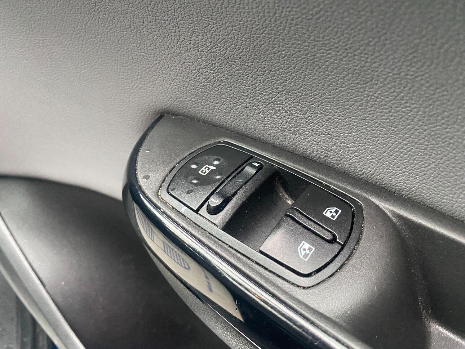 Used Vauxhall Corsa for sale - 77191607: Photo 9