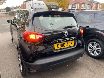 Used Renault Captur 2016 for sale - 76485361: Photo