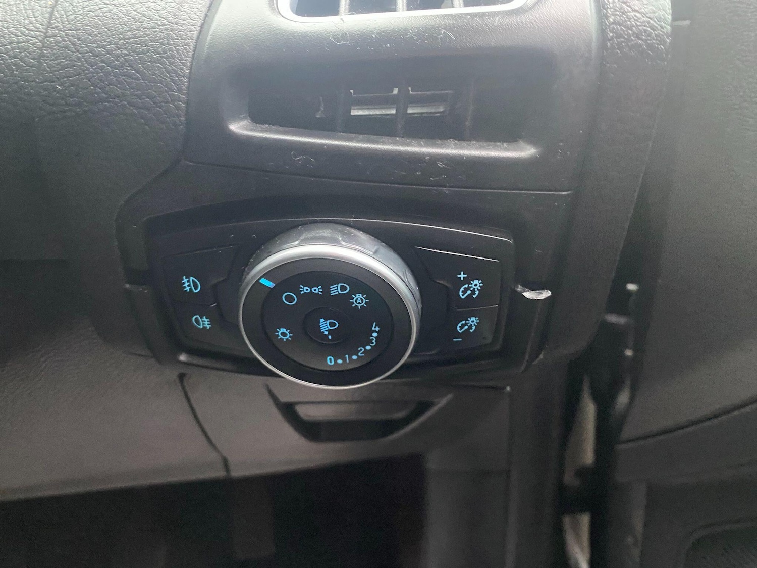 Used Ford Focus 2016 for sale - 77426183: Photo 8