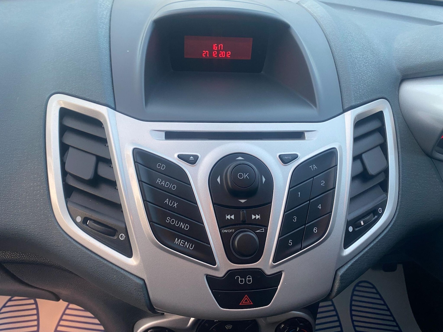 Used Ford Fiesta 2008 for sale - 76898773: Photo 12