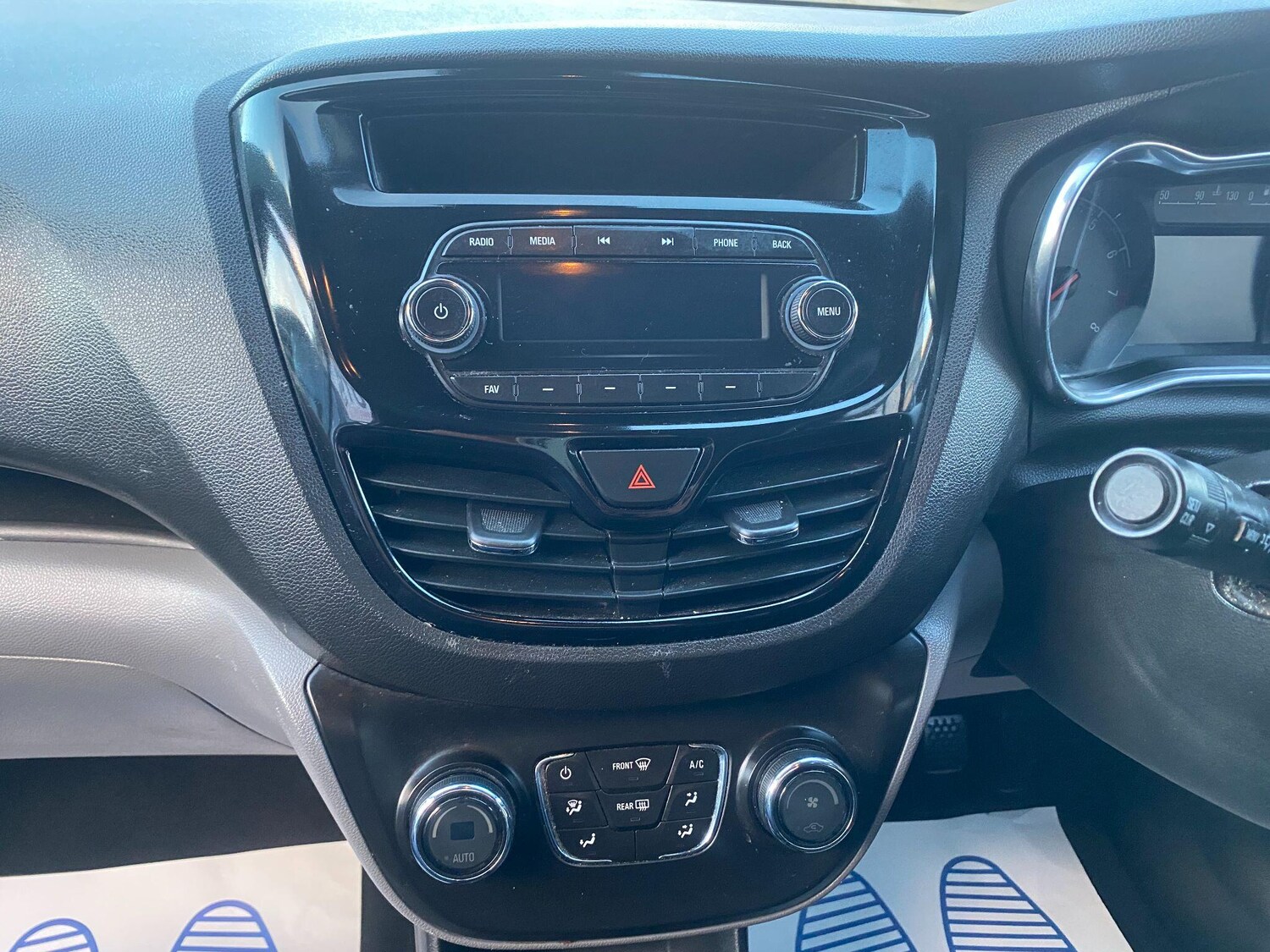 Used Vauxhall Viva 2015 for sale - 76689244: Photo 15