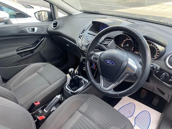 Used Ford Fiesta 2016 for sale - 76549920: Photo