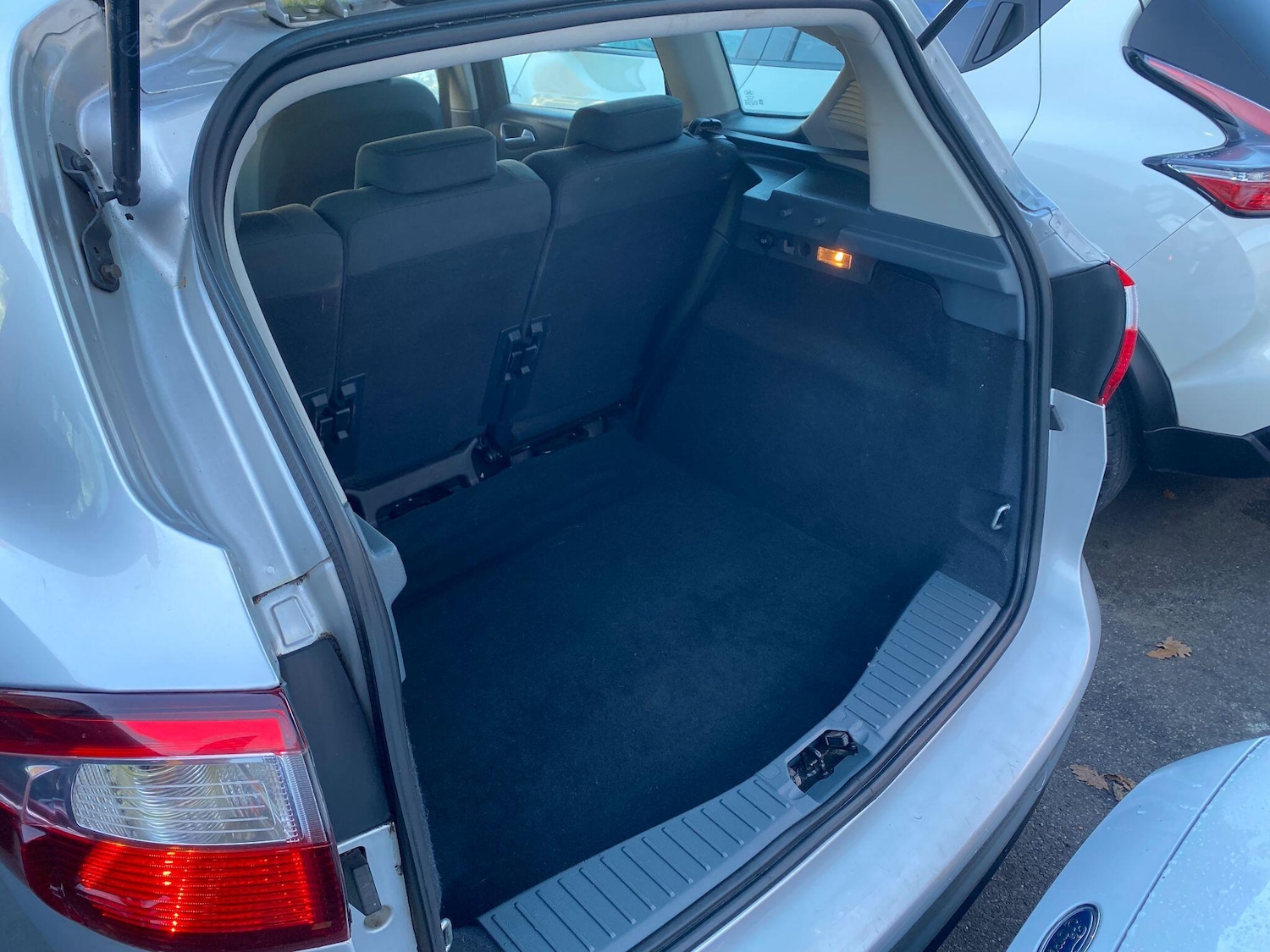 Used Ford C-Max 2012 for sale - 76866526: Photo 6