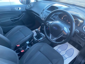 Used Ford Fiesta 2015 for sale - 77091671: Photo