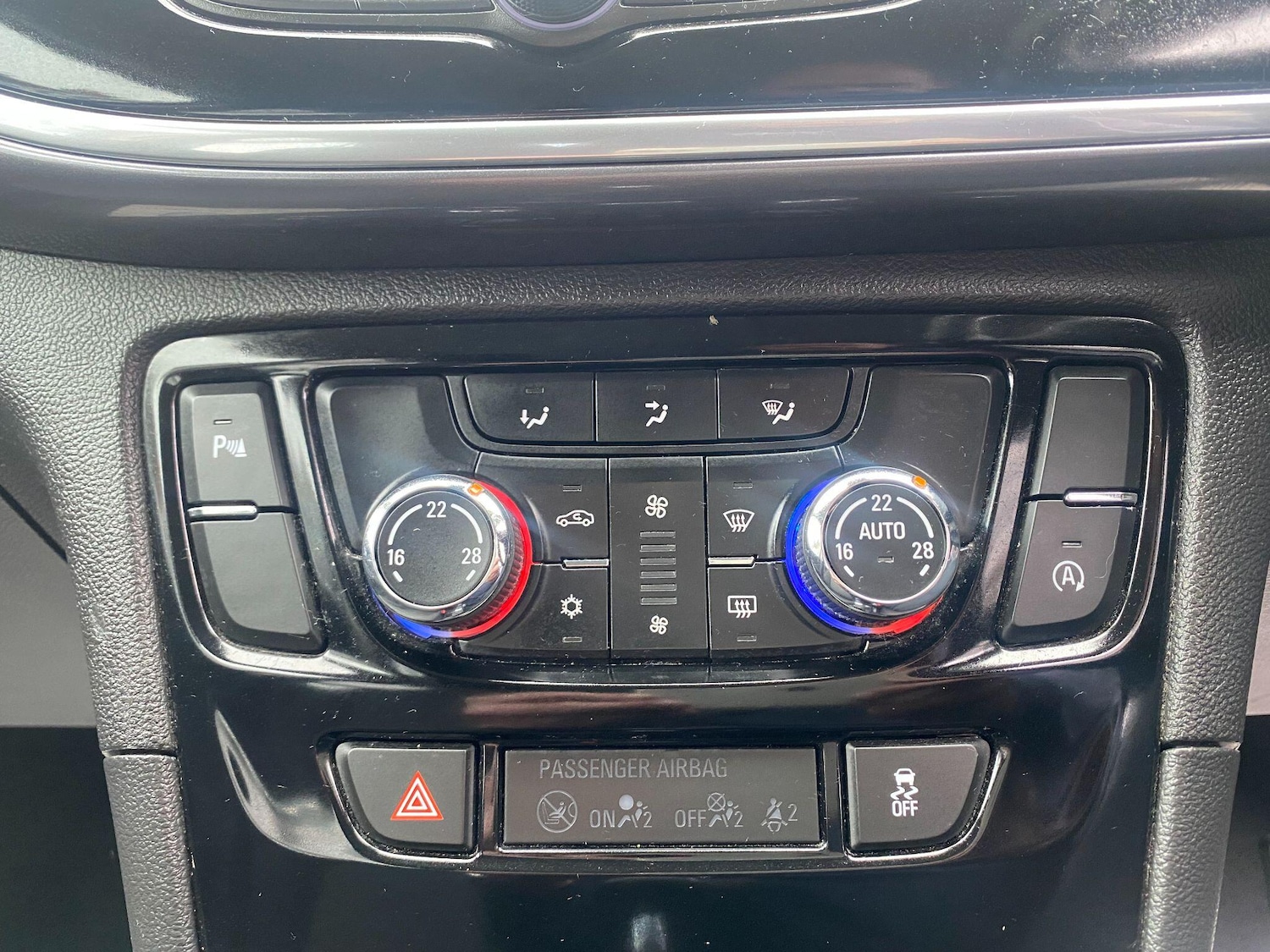 Used Vauxhall Mokka X 2018 for sale - 76152451: Photo 17