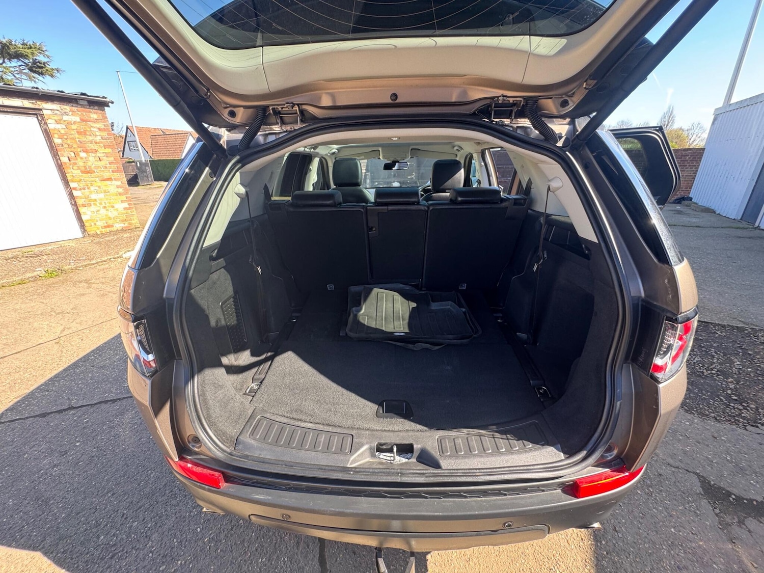 Used Land Rover Discovery Sport 2016 for sale - 78034058: Photo 16