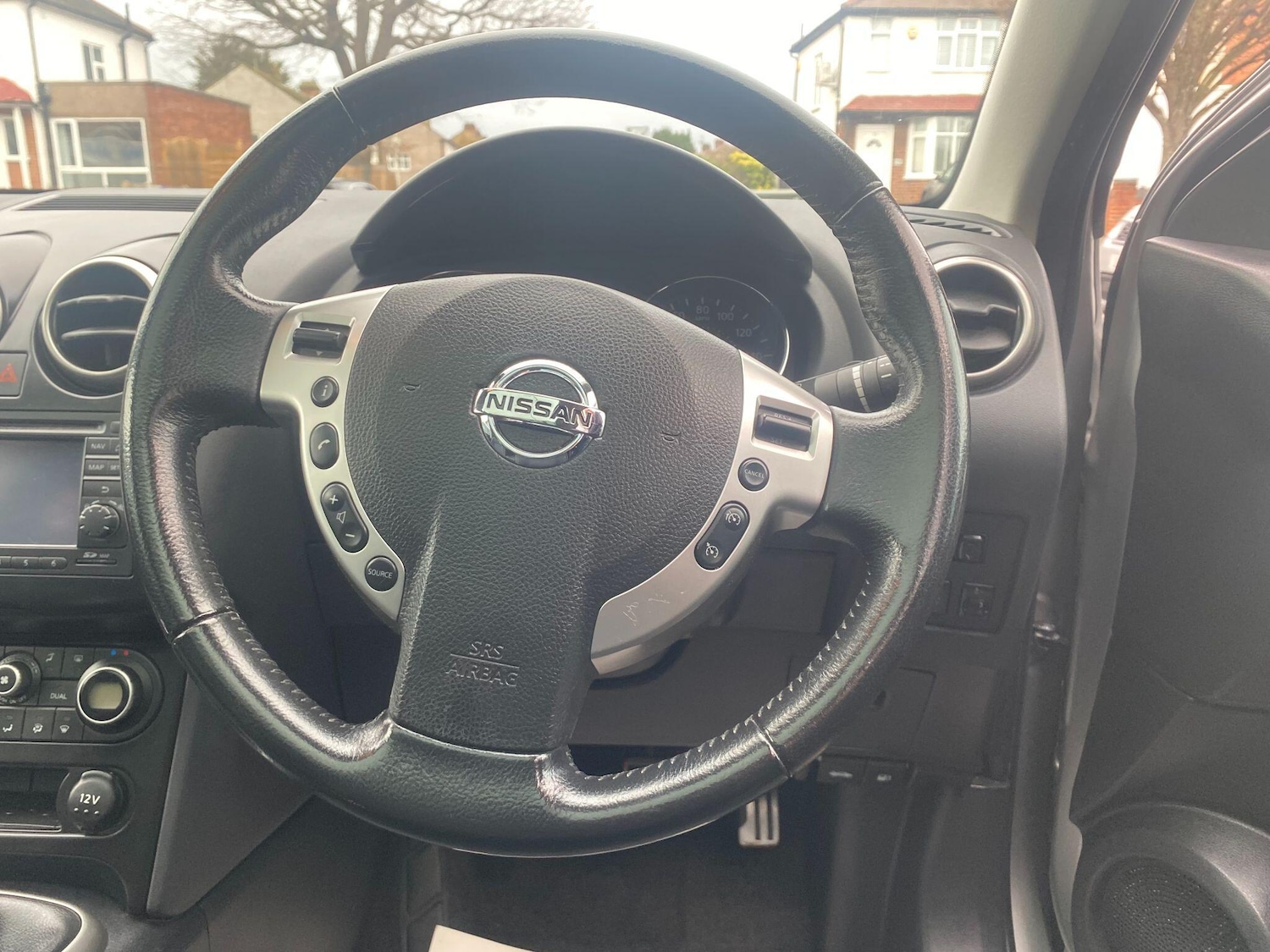 Used Nissan Qashqai 2010 for sale - 77291139: Photo 12