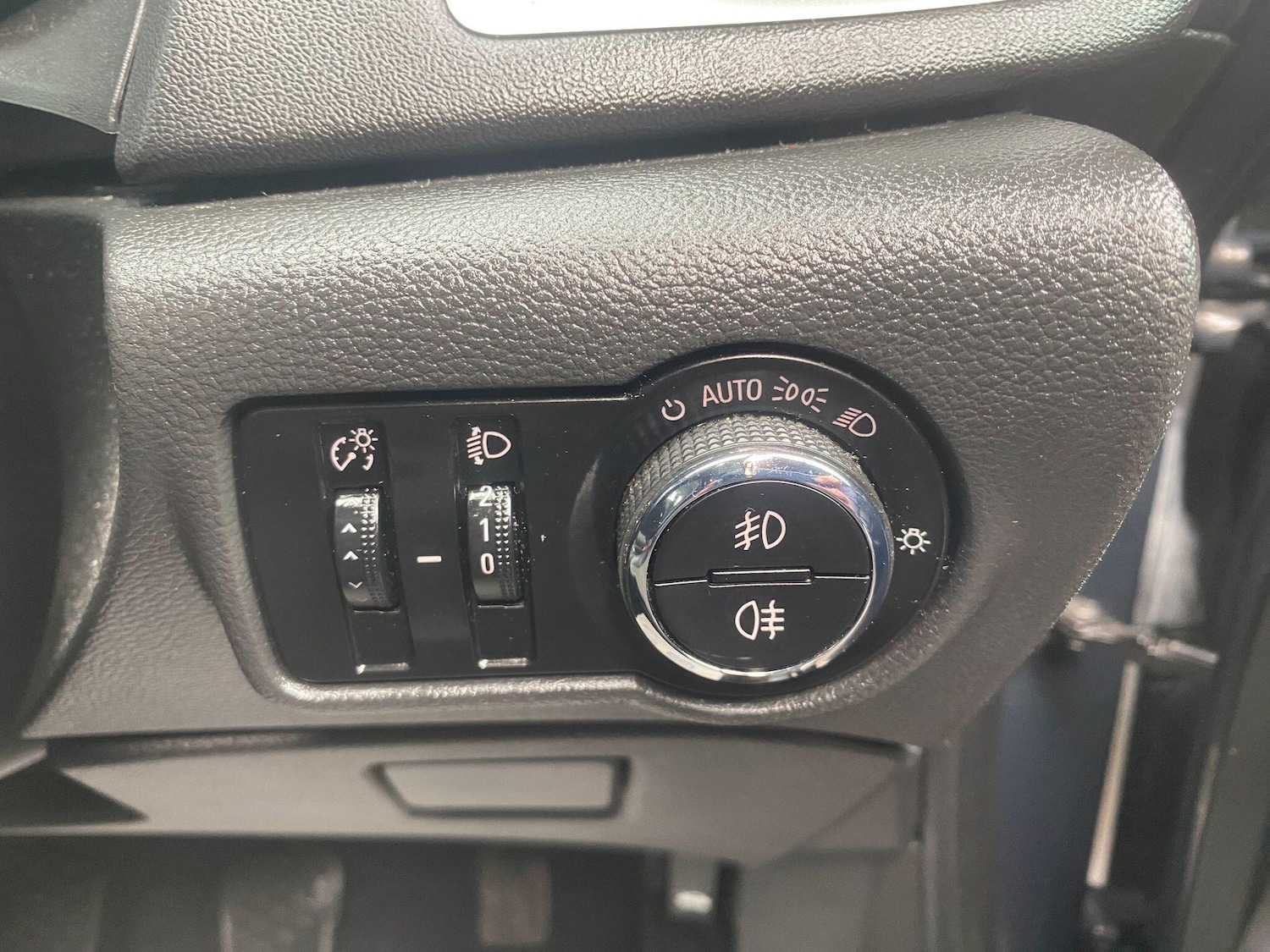 Used Vauxhall Astra 2013 for sale - 77524281: Photo 7