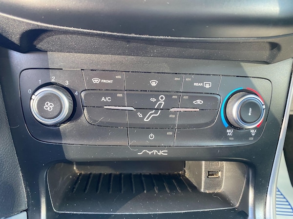 Used Ford Focus 2015 for sale - 74586033: Photo 17