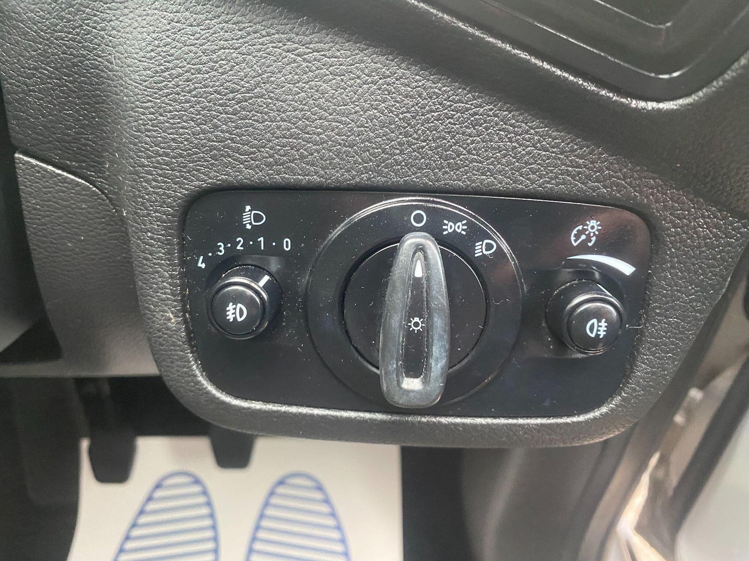 Used Ford Grand C-Max 2017 for sale - 77646169: Photo 14