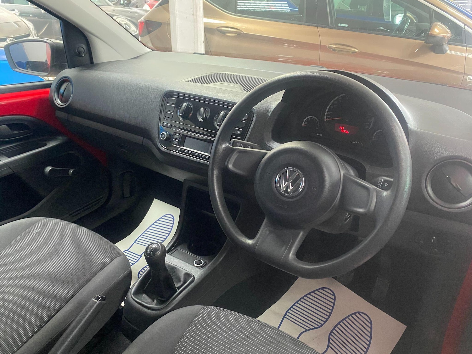Used Volkswagen up! 2014 for sale - 76326573: Photo 4