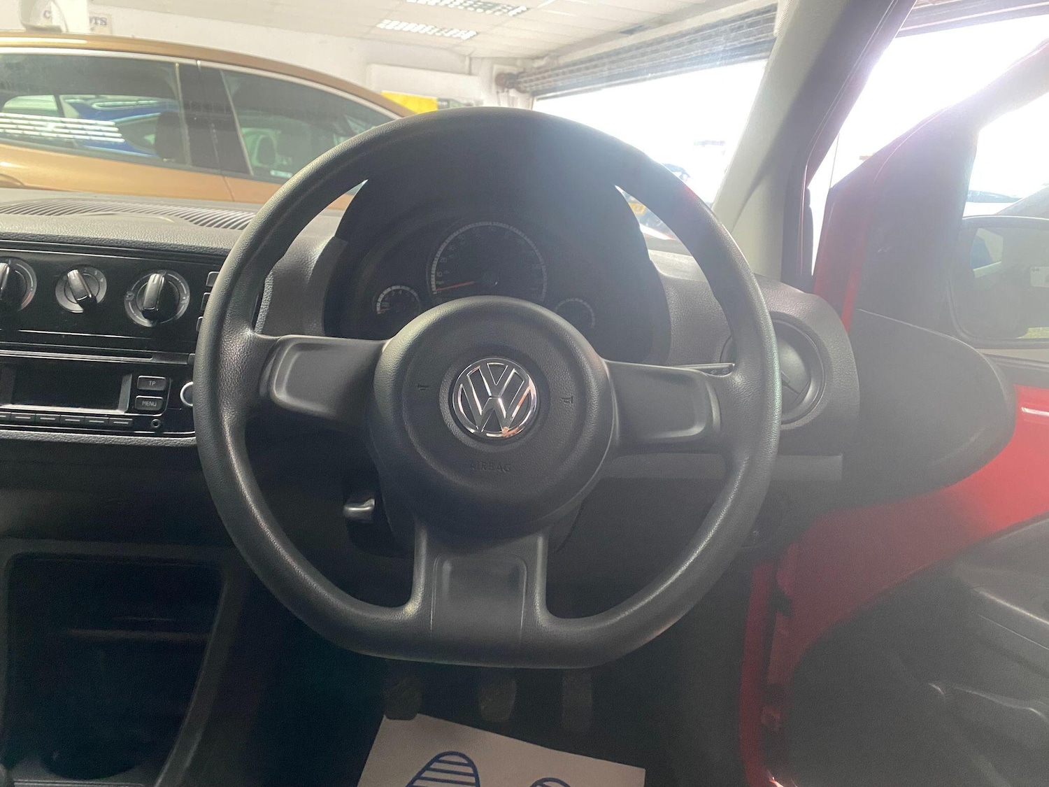 Used Volkswagen up! 2014 for sale - 76326573: Photo 5