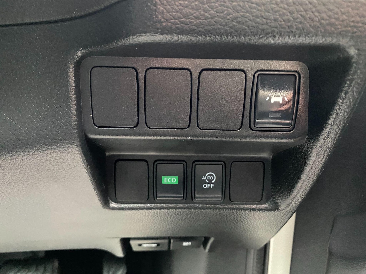 Used Nissan Qashqai 2018 for sale - 76550701: Photo 17