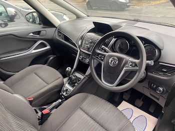 Used Vauxhall Zafira Tourer 2013 for sale - 76472802: Photo