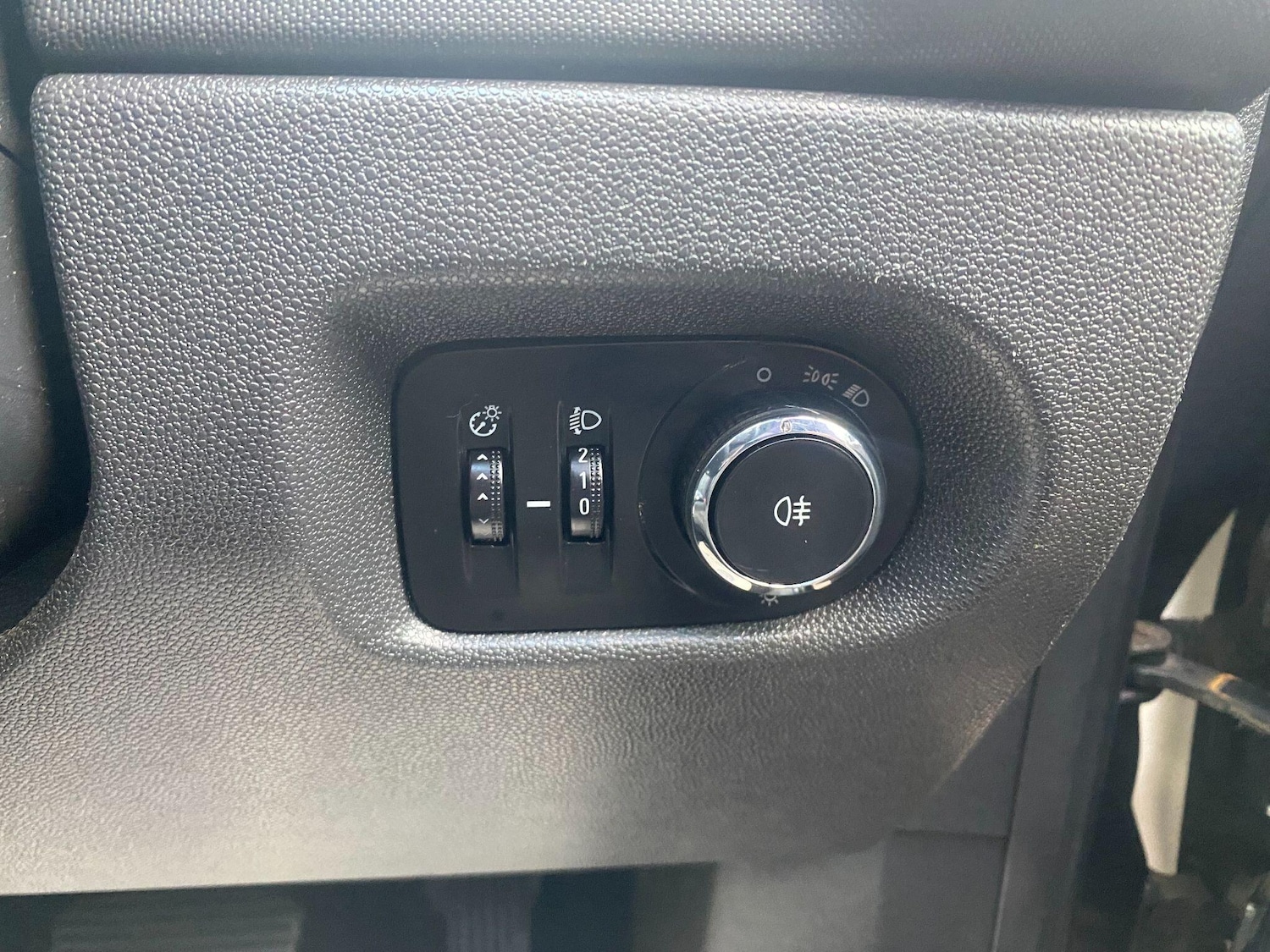 Used Vauxhall Corsa for sale - 77268111: Photo 12