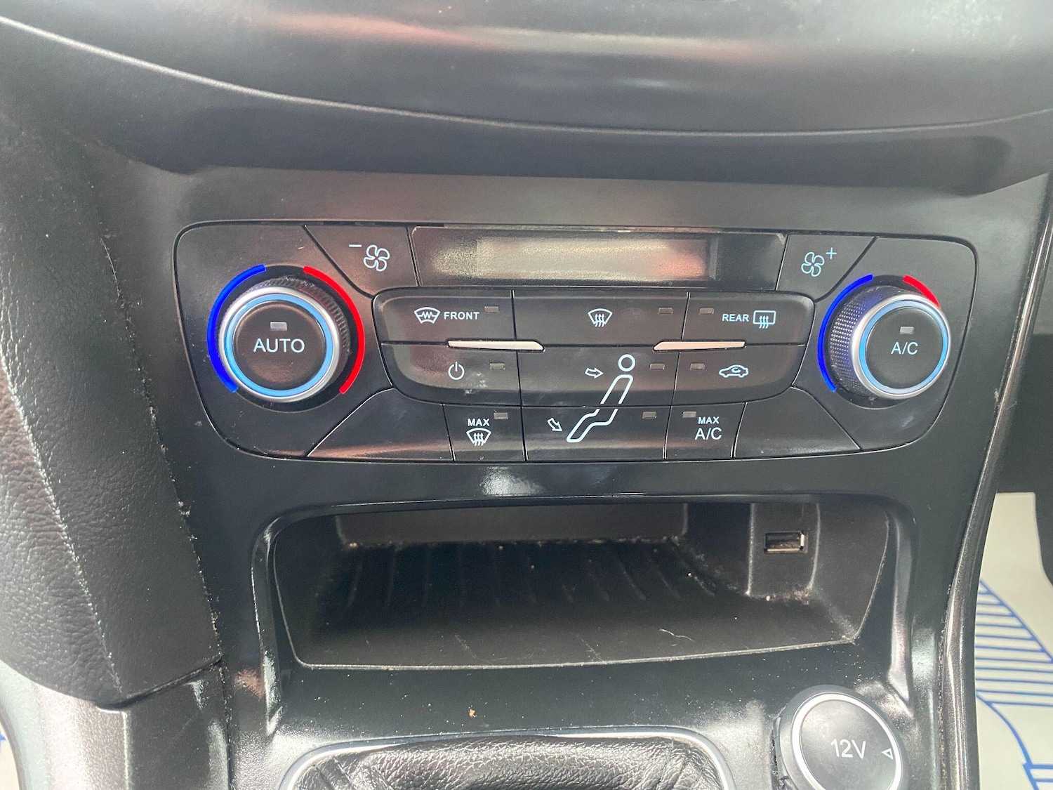 Used Ford Focus 2016 for sale - 76512368: Photo 16